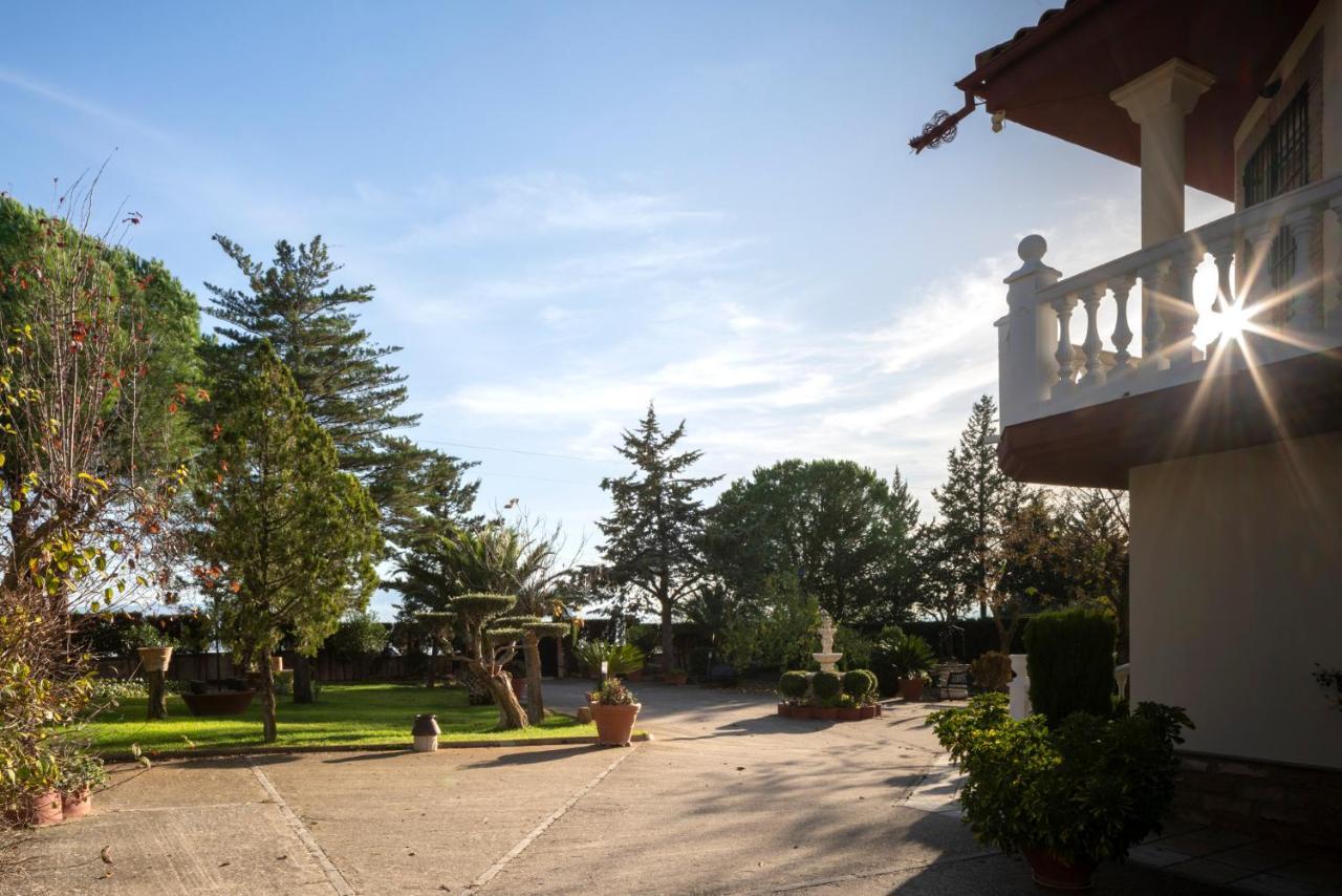 Vivienda Turistica Rural Mari Carmen Villa Baeza Exterior photo